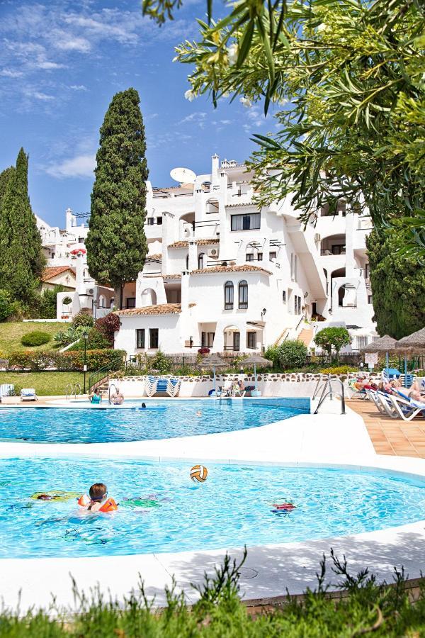 Pueblo Evita Premium Suites Бенальмадена Экстерьер фото